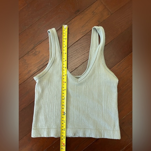 Lot of 3 Urban Outfitters - Out From Under Ribbed Crop Tops Size S/XS - Picture 14 of 16